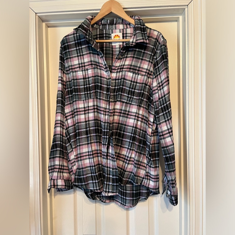 C&C California Women’s Pink and Black Plaid Button Up Shirt Top